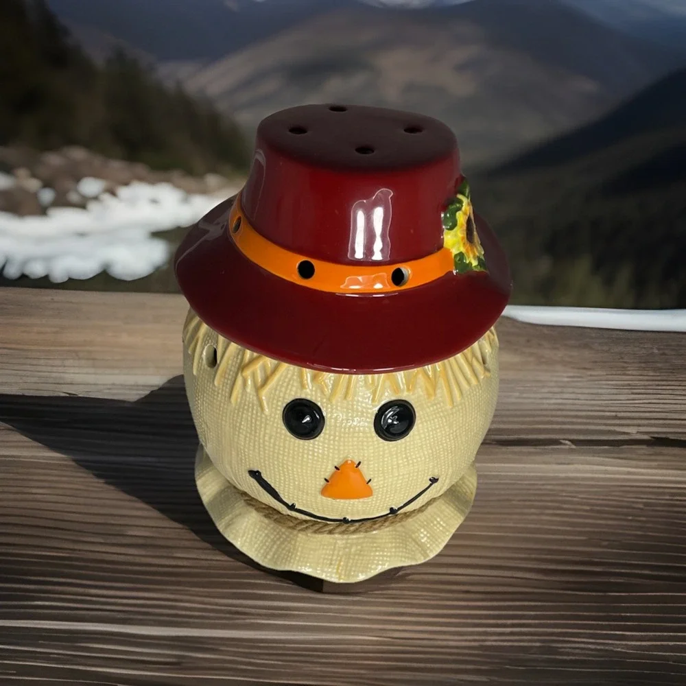 Scentsy Scarecrow Premium Warmer Full Size Retired Fall‎ Halloween Thanksgiving